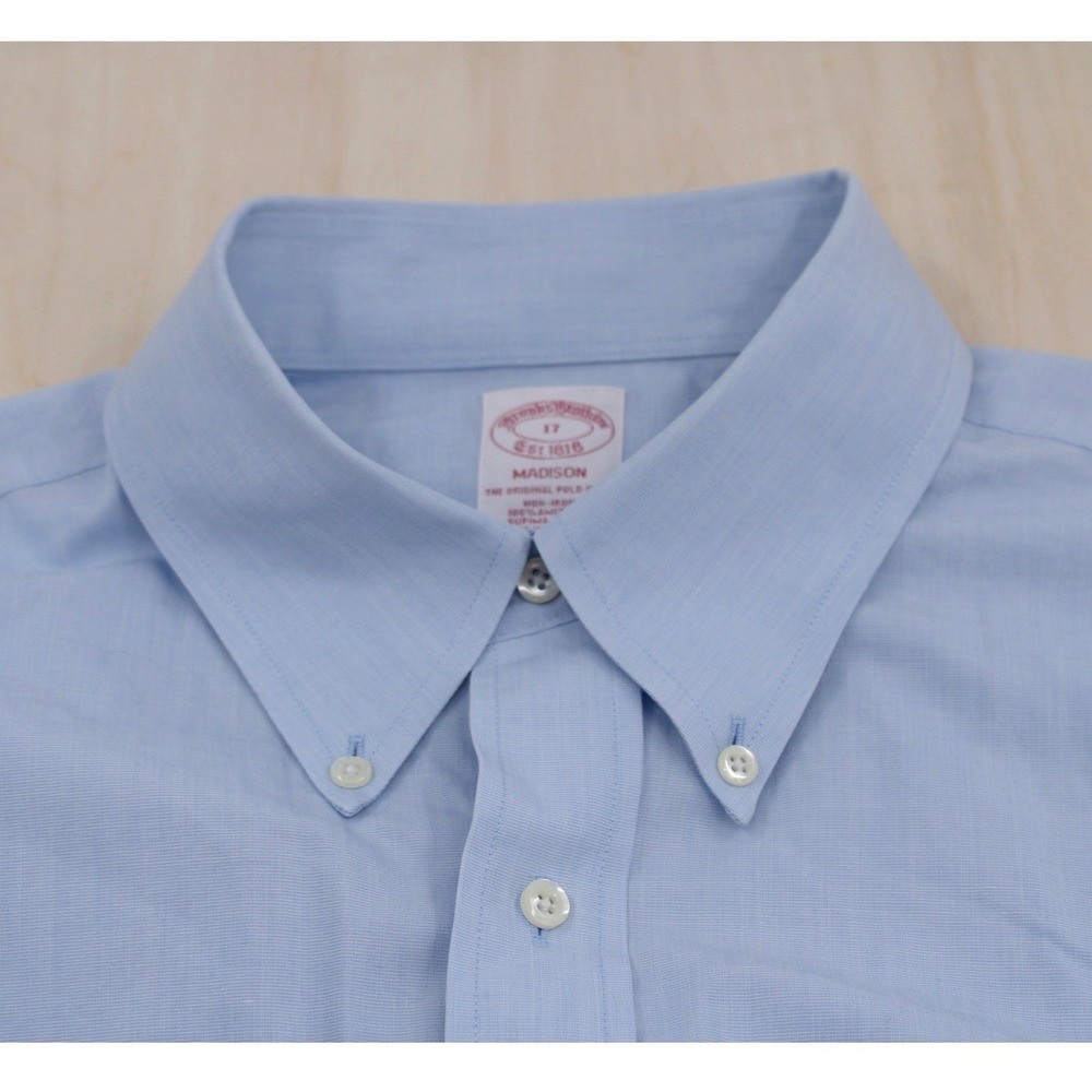Brooks Brothers Shirt Mens 17 Blue Supima Cotton Madison Fit Short Sleeve Preppy - Picture 2 of 6